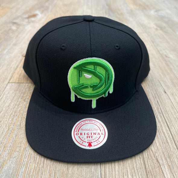 Mitchell & Ness NBA Slime Drip Atlanta Hawks Snapback Hat